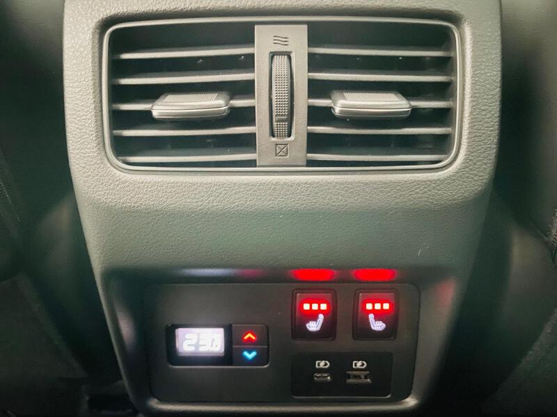 Fahrzeugabbildung X-Trail Automatik Bild 12 von 15