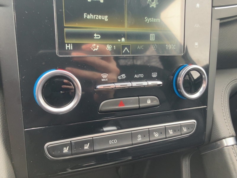 Fahrzeugabbildung Koleos 1.3 TCe 160 Initiale Paris GPF Bild 16 von 19