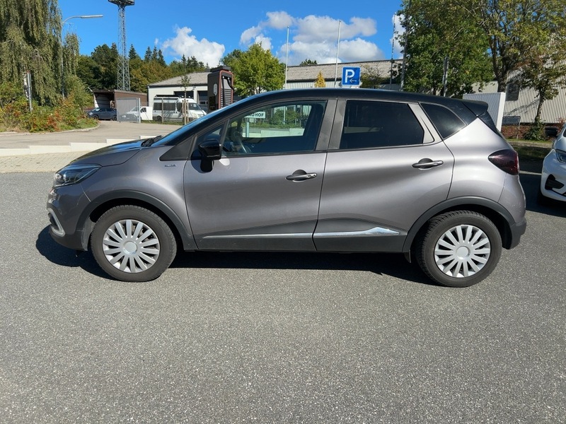 Fahrzeugabbildung Captur *Standort Malente* Bild 2 von 15