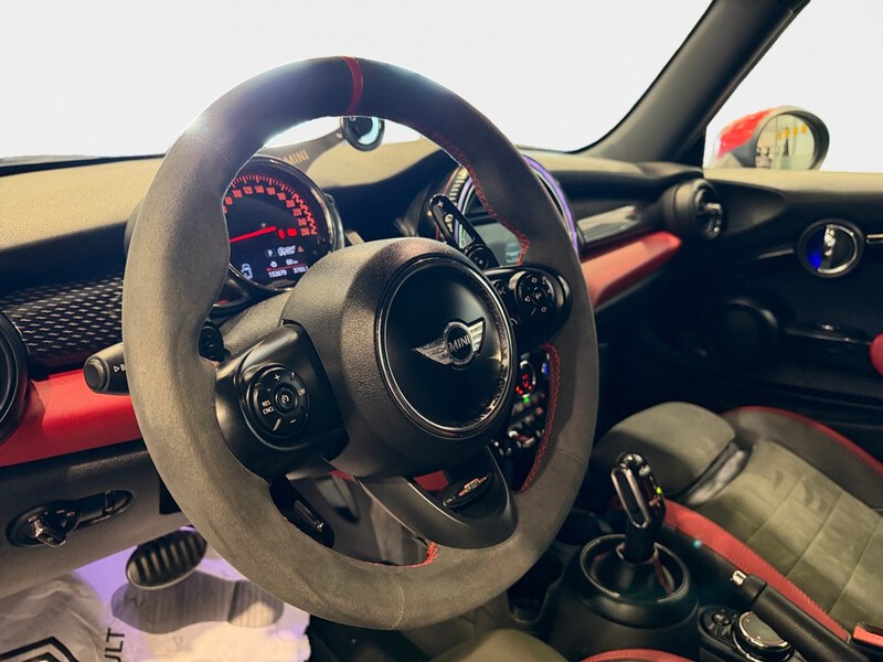 Mini F56