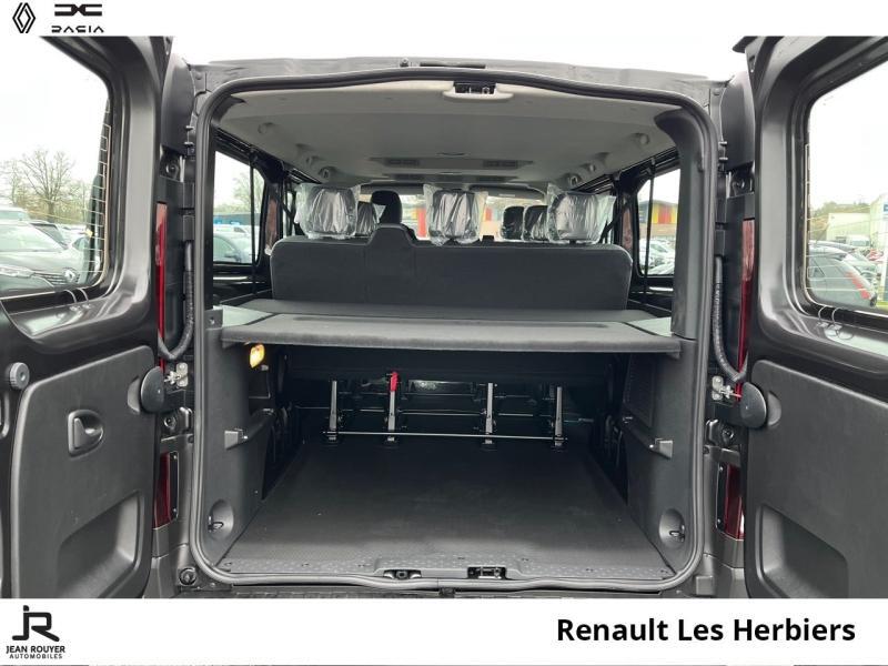 Nissan Primastar Combi