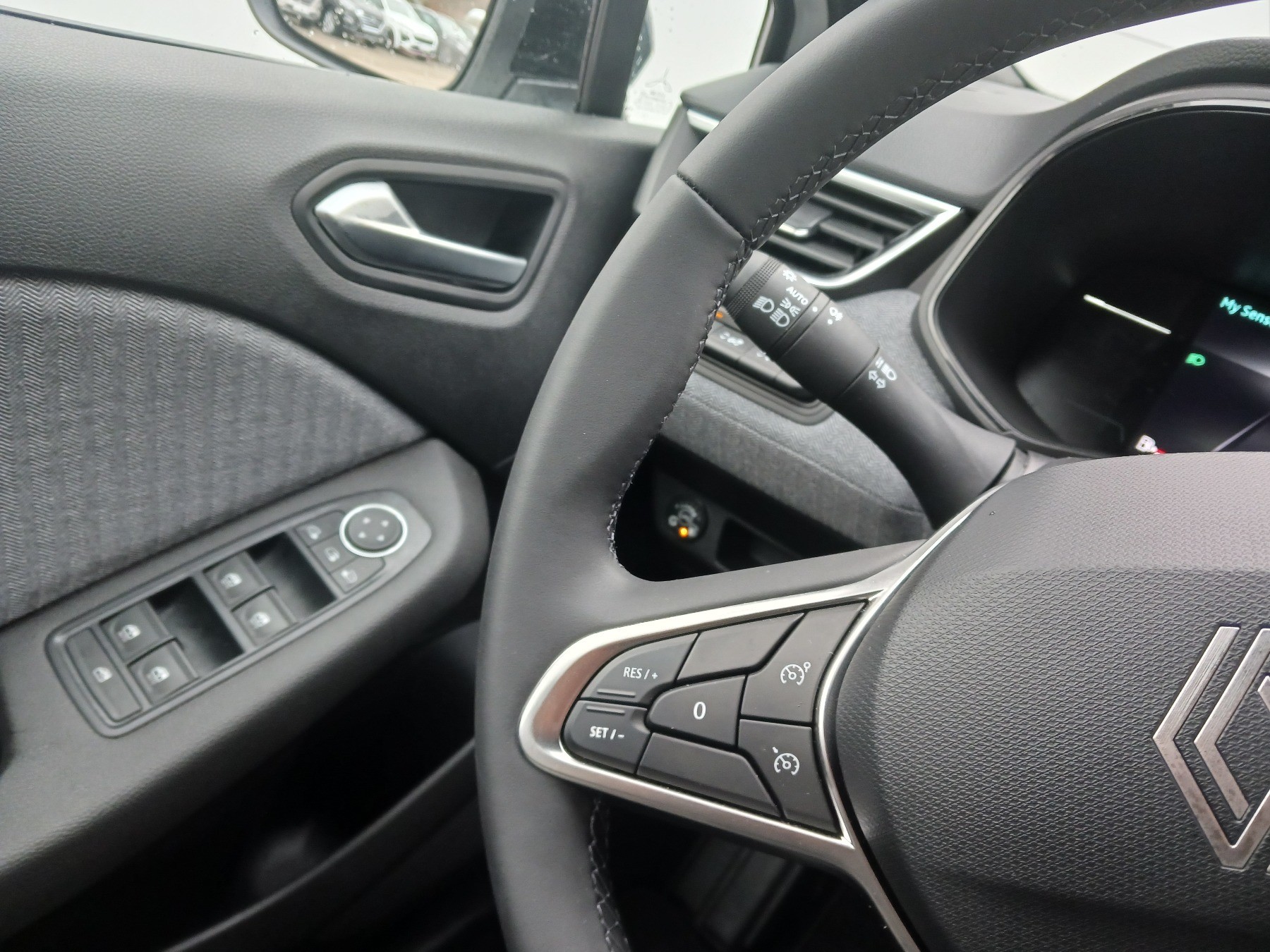 Renault Clio – Bild 18