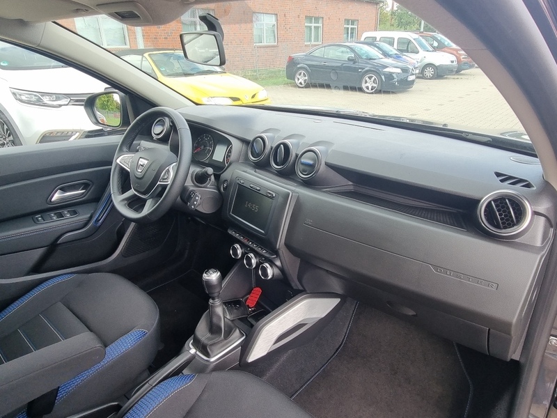 Fahrzeugabbildung Duster Allrad Bild 15 von 20