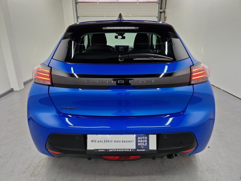 Fahrzeugabbildung 208 1.2 Turbo Active Navigationssystem Bild 3 von 29