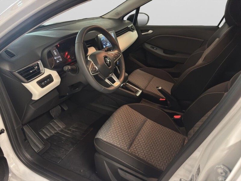 Fahrzeugabbildung Clio V EVOLUTION TCe 90 X-tronic Bild 11 von 15