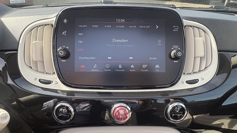 Fahrzeugabbildung 500C Cabrio 1.0 70PS Dolcevita Klimaautomatik Bild 10 von 17