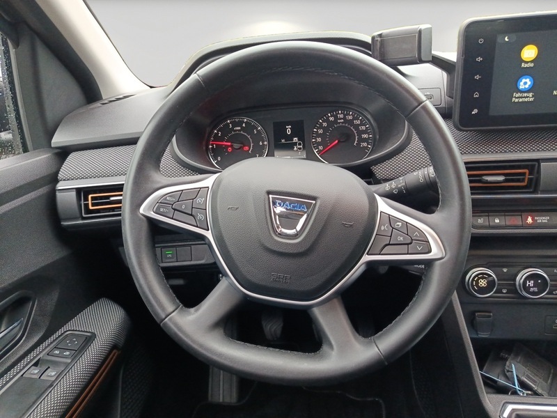 Fahrzeugabbildung Sandero Stepway Comfort TCe 100 ECO-G Bild 13 von 17