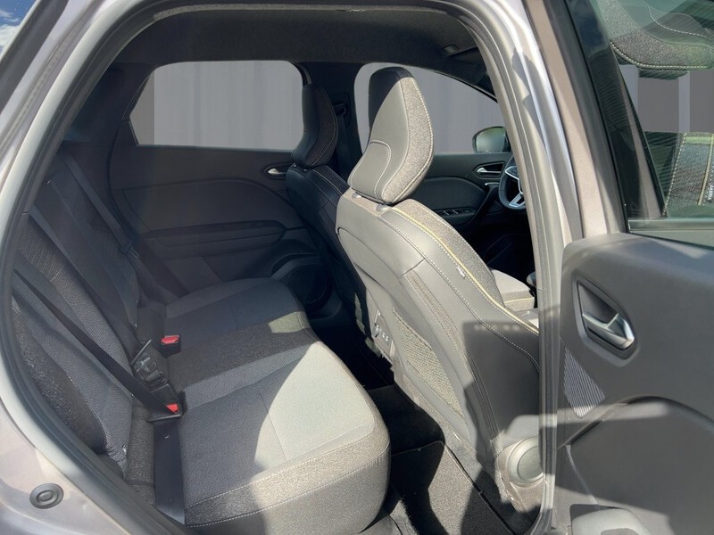 Fahrzeugabbildung Symbioz 1.3 TCE 140 Techno  Bild 9 von 30