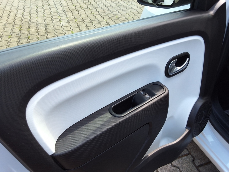 Fahrzeugabbildung Twingo KLIMA/RADIO/ Bild 14 von 16