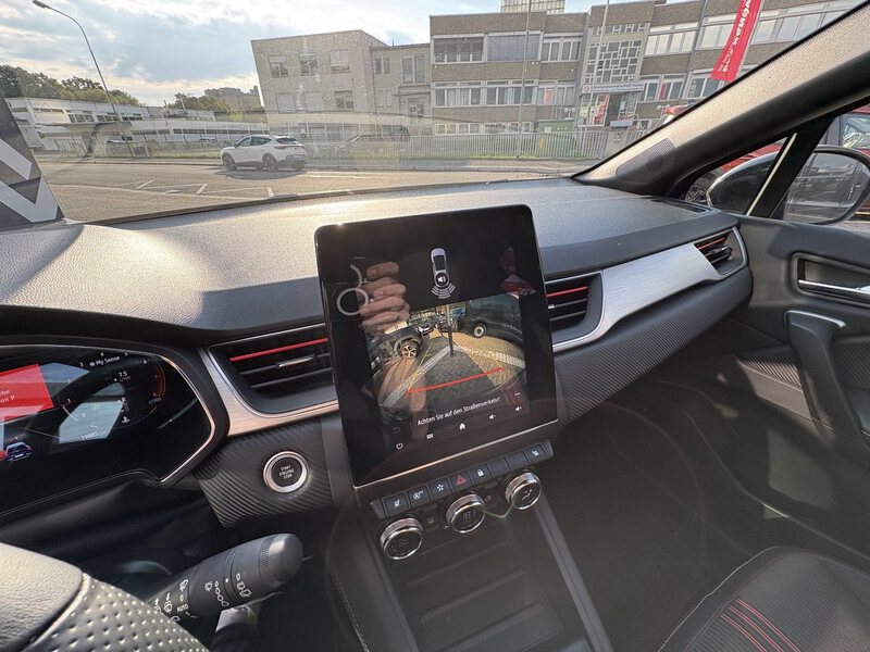 Fahrzeugabbildung Captur II R.S. Line Bild 15 von 18