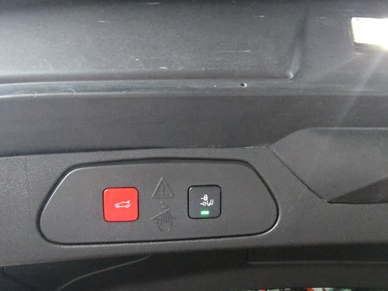 Fahrzeugabbildung Grandland X GS 1.2T Automatik Navi Bild 7 von 19