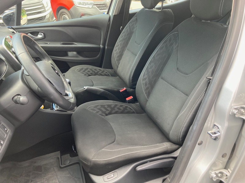 Fahrzeugabbildung Clio LIMITED TCe 75 Bild 6 von 12