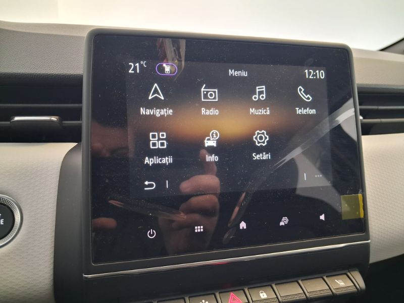 RENAULT Clio 2021 — imagine 4
