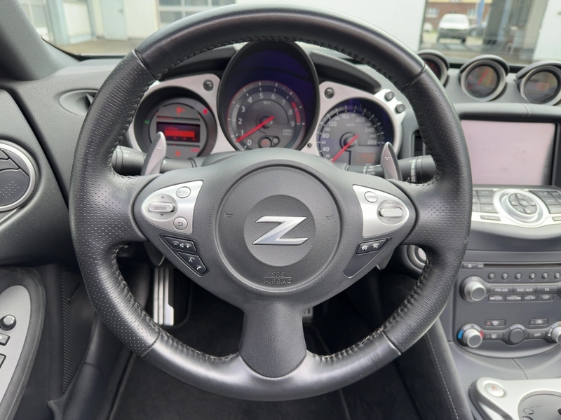 Fahrzeugabbildung 370Z BOSE/AUTOMATIK Bild 9 von 15