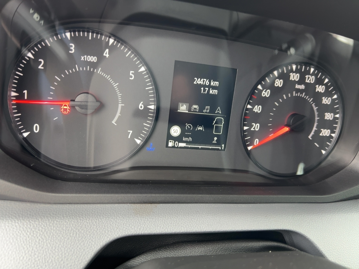 Renault Master – Bild 9
