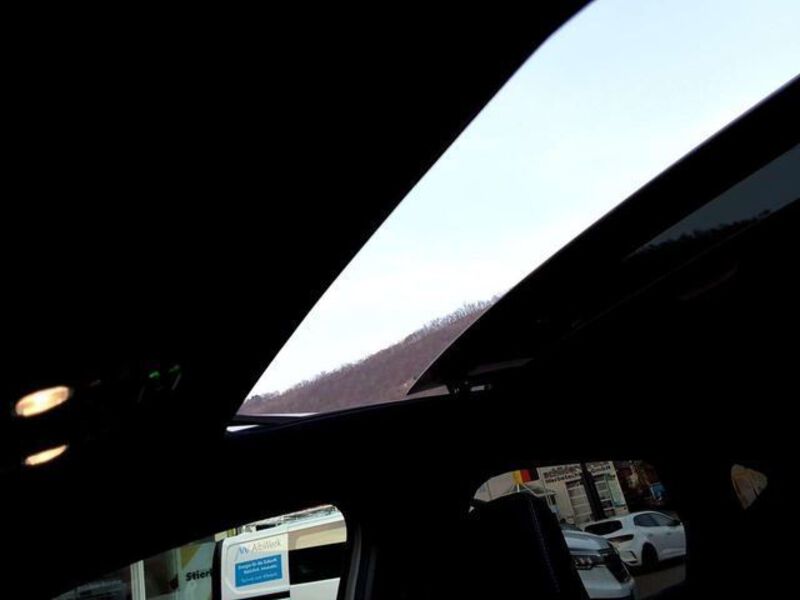 Fahrzeugabbildung Captur 360KAM/CARPLAY/LHZ/NAVI/ Bild 13 von 16