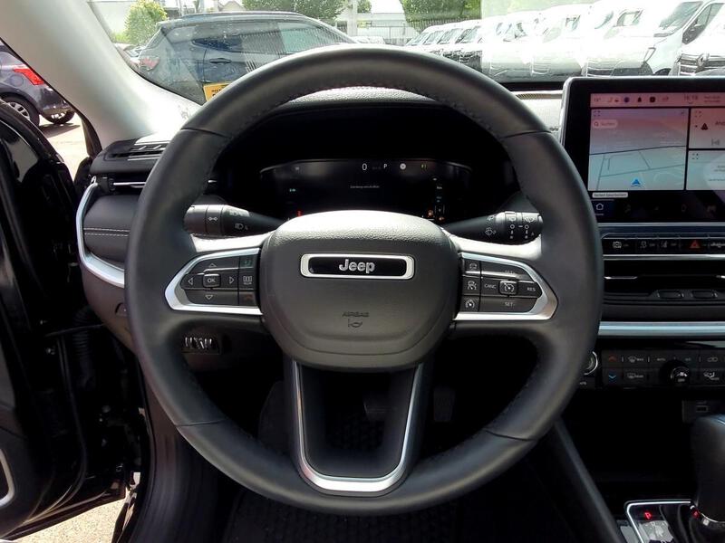 Fahrzeugabbildung Compass 1.3 PHEV S Allrad *CarPlay*Kamera*Leder* Bild 9 von 11