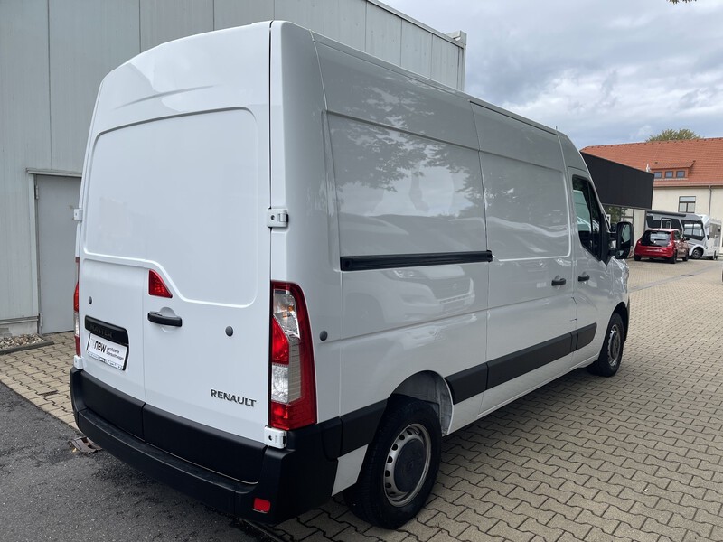 Fahrzeugabbildung Master Kasten L2H2 3,5t Blue dCi 135 PS FWD Bild 14 von 33