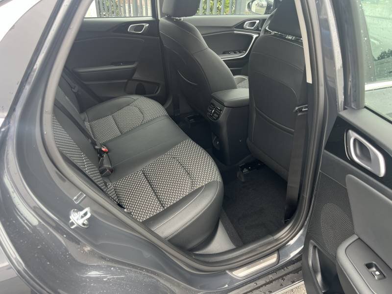 KIA Xcee'D