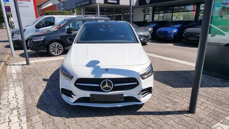 Mercedes-Benz B 220