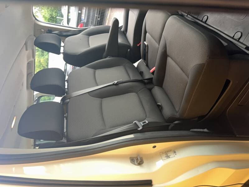 Renault Trafic Combi