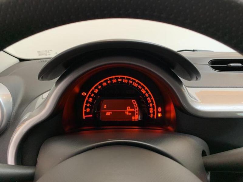 Fahrzeugabbildung Twingo Zen SCe 65 Start & Stop Bild 11 von 15