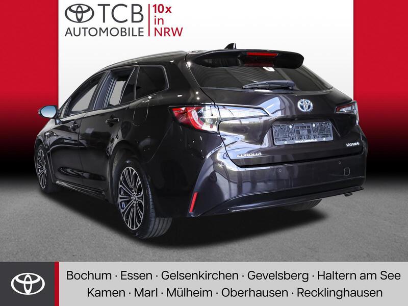 Fahrzeugabbildung Corolla SHZ PDC KLIMA LM-Felgen BT Bild 2 von 16