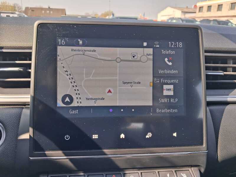 Fahrzeugabbildung Captur INTENS TCe 140 EDC *in Germersheim* Bild 15 von 20