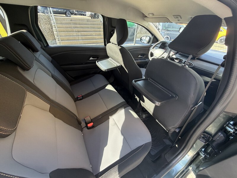 Fahrzeugabbildung Jogger Extreme+ TCe 100 ECO-G 7-Sitzer Bild 35 von 41