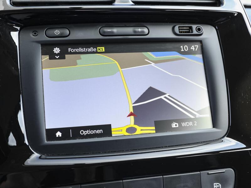 Fahrzeugabbildung Spring NAVI PDC KLIMA CCS GJR Bild 6 von 15