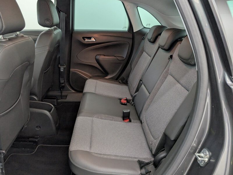 Fahrzeugabbildung Crossland 1.2 Turbo Elegance LED Navi Bild 9 von 32