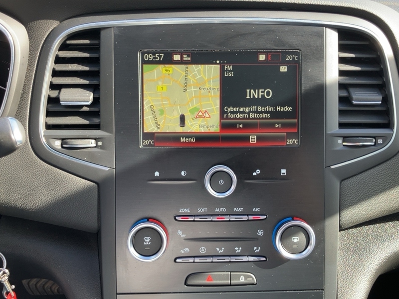 Fahrzeugabbildung Megane Automatik Bild 14 von 17