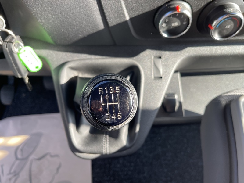 Fahrzeugabbildung Master L3H2 3,5t Blue dCi 135 PS FWD Bild 23 von 28