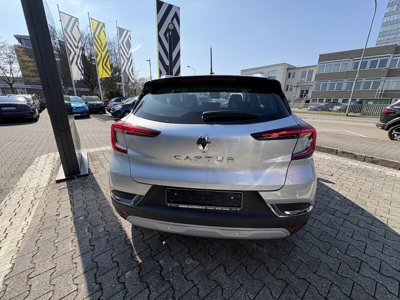 Fahrzeugabbildung Captur II 1.3 TCe 140 Intens GPF Bild 5 von 18