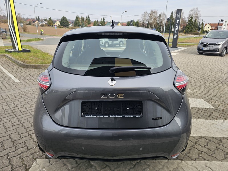 Fahrzeugabbildung Zoe E-Tech 100% elektrisch Evolution EV50 135hp Bild 5 von 12