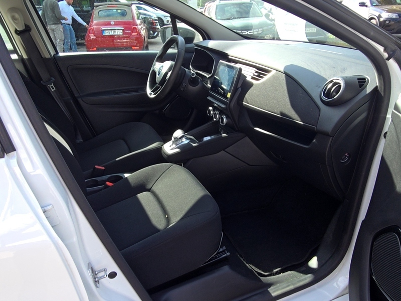 Fahrzeugabbildung Zoe Klima Carplay Bild 9 von 20