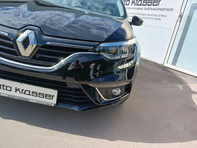 Fahrzeugabbildung Megane Grandtour Limited Deluxe TCe 140 MT  Bild 4 von 29
