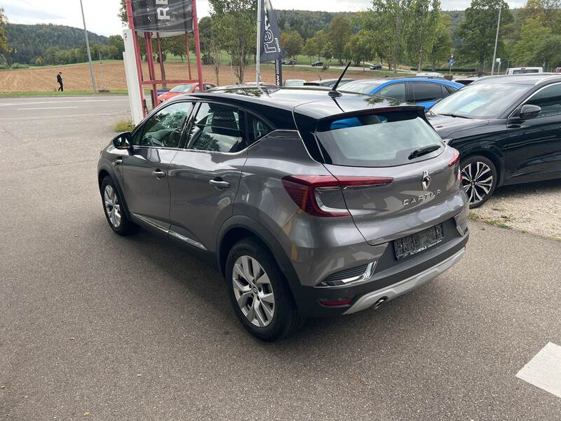 Fahrzeugabbildung Captur R-Kamera . Bild 5 von 14