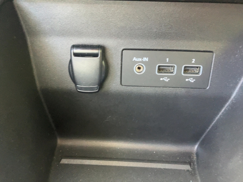Fahrzeugabbildung Clio BUSINESS SCe 75 Navi+Klima Bild 17 von 20