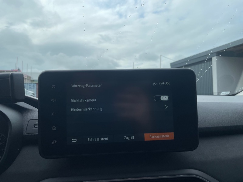 Fahrzeugabbildung Jogger +Klima+Navi+RFK+ Bild 47 von 50
