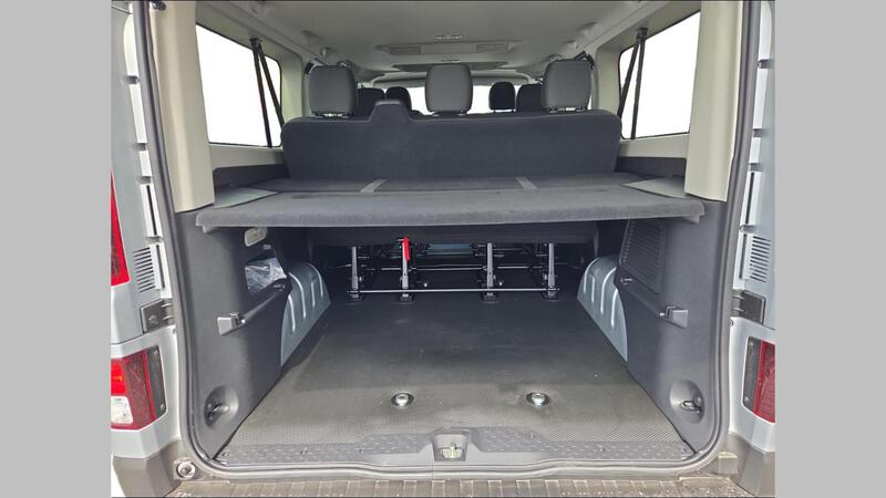 Renault Trafic Combi
