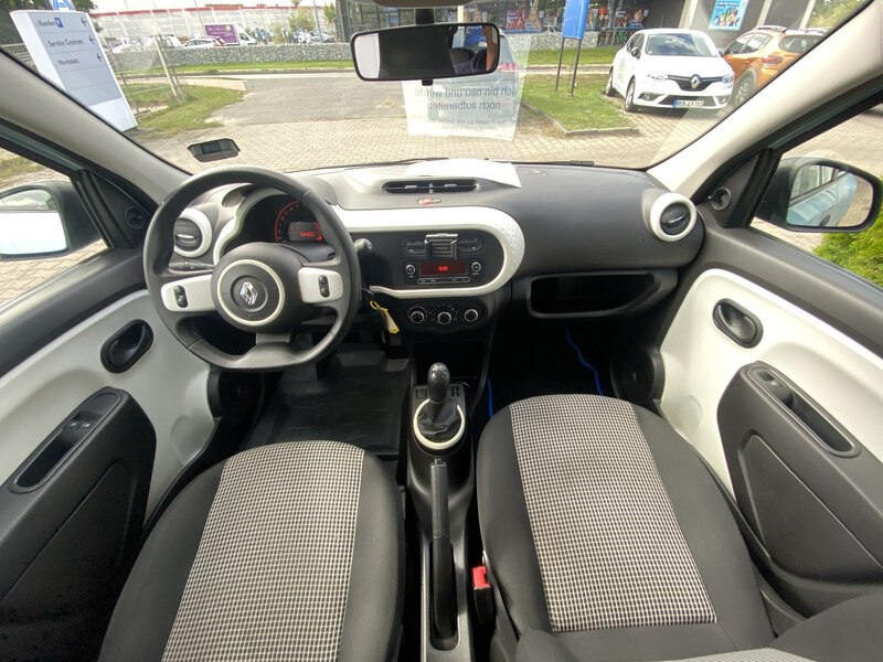 Fahrzeugabbildung Twingo III Entry SCe 70 Bild 10 von 15