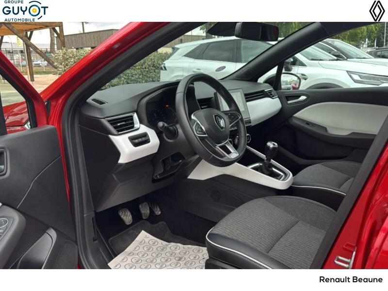 Renault Clio V