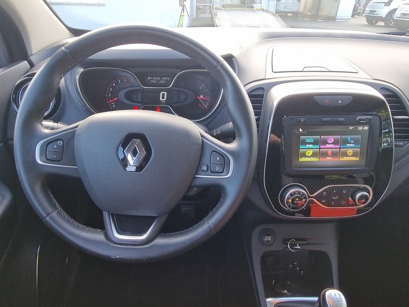 Fahrzeugabbildung Captur Intens TCe 90 Bild 9 von 14
