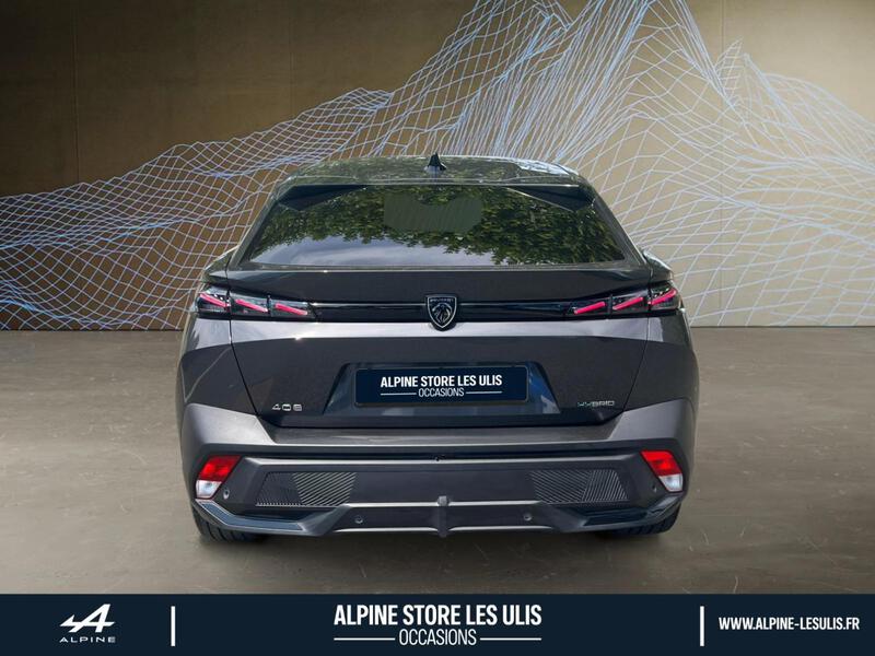 Peugeot 408