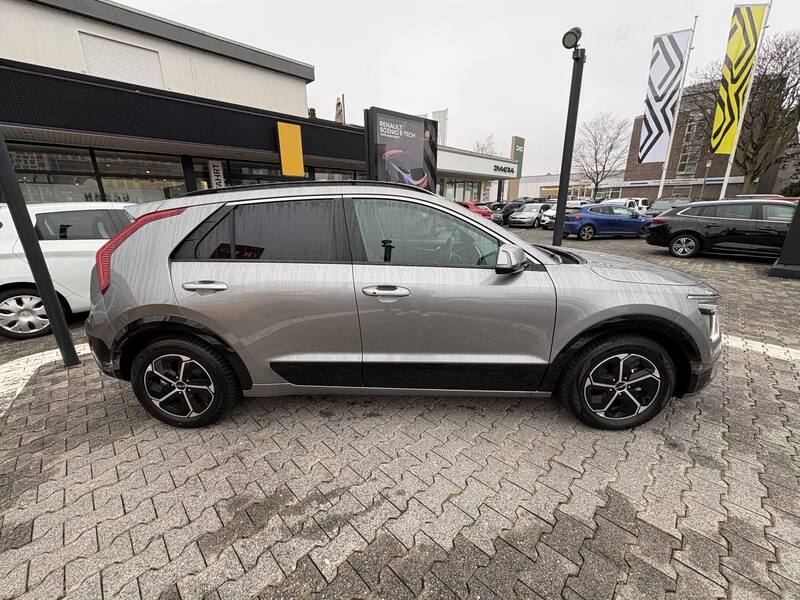 Fahrzeugabbildung Niro Spirit Plug-in-Hybrid  Bild 3 von 18