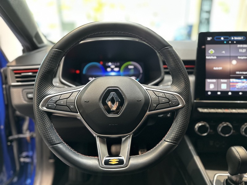 Fahrzeugabbildung Clio R.S. LINE E-TECH 145 Bild 35 von 50