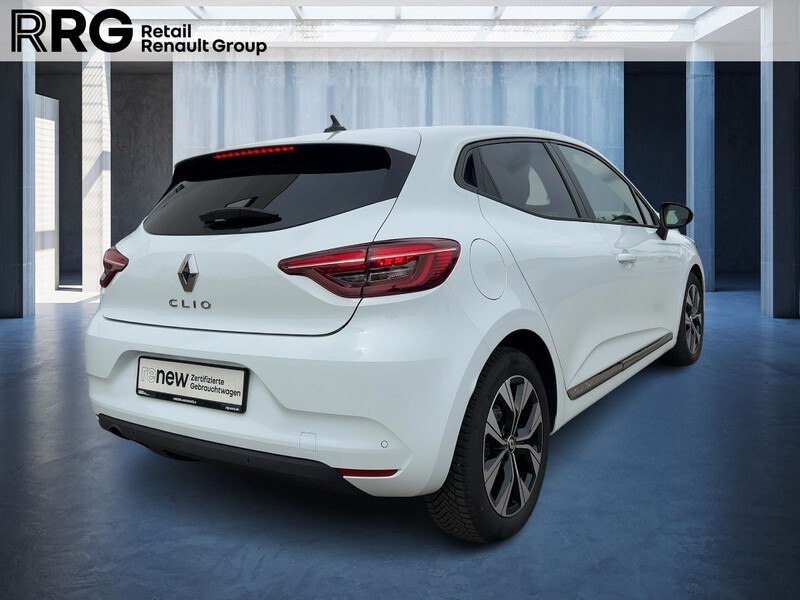 Fahrzeugabbildung Clio RÜCKFAHRKAMERA Bild 5 von 23