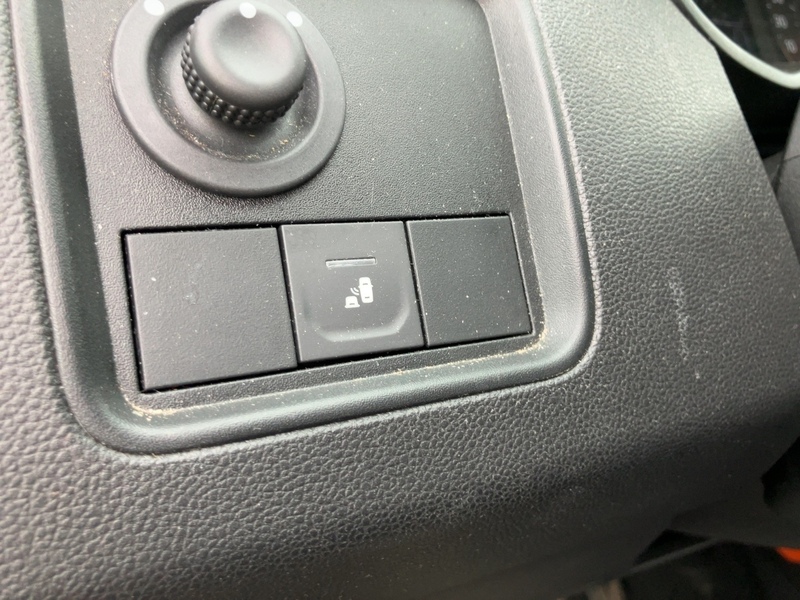 Fahrzeugabbildung Duster Extreme 1.3 TCe 150 PS  Bild 13 von 20