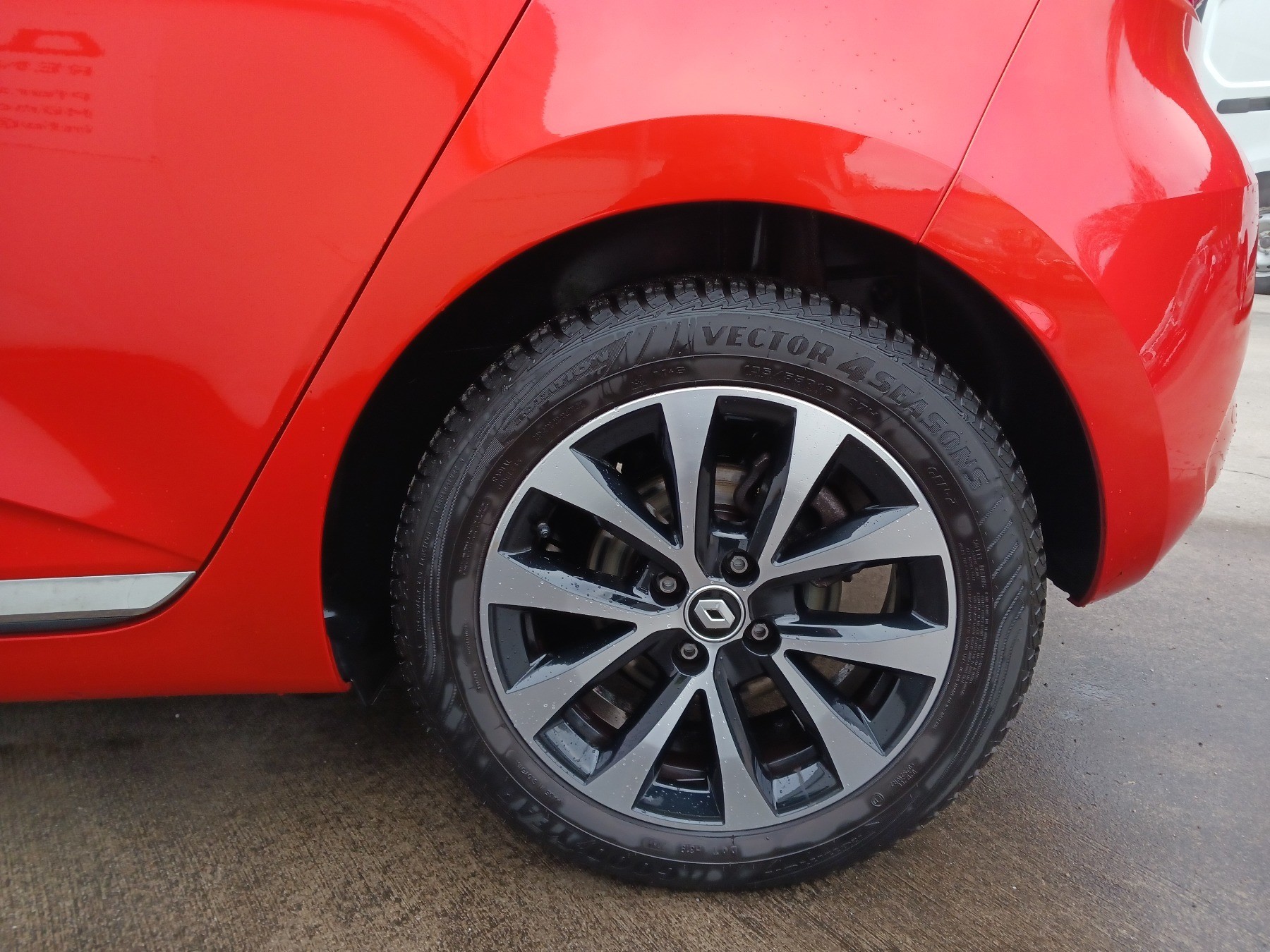 Renault Clio – Bild 11